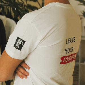 leave-your-footprint-T-shirt-bijela